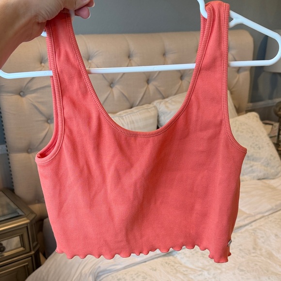 Pink Roxy Crop Top - Picture 2 of 4